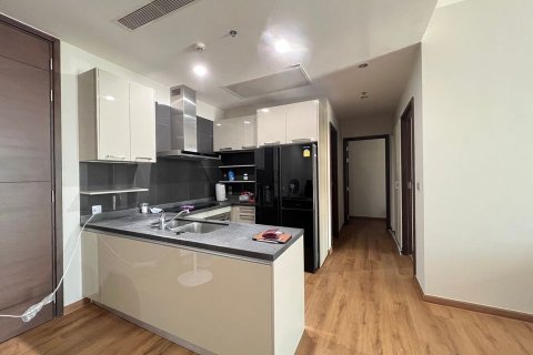 Condominio de 3 dormitorios en Khlong Toei, Bangkok, Tailandia № 164021 - foto 6