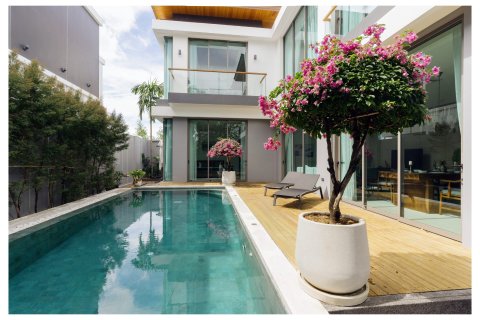 Chalet de 3 dormitorios en Bang Tao, Tailandia № 210013 - foto 26