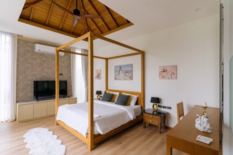 Chalet de 3 dormitorios en Bang Tao, Tailandia № 152467 - foto 6