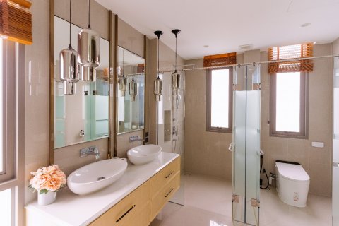 Chalet de 3 dormitorios en Bang Tao, Tailandia № 152467 - foto 14