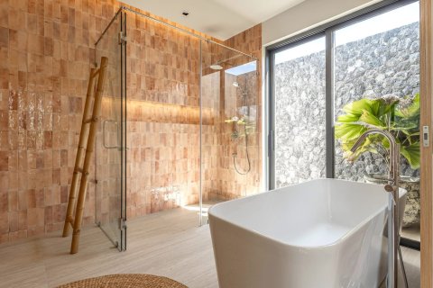 Chalet de 3 dormitorios en Bang Tao, Tailandia № 152578 - foto 6