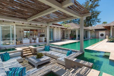 Villa in Ko Samui, Thailand 5 Schlafzimmer № 74437 - Foto 5
