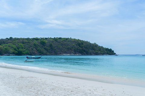Investors from abroad are interested in buying hotels in Phuket