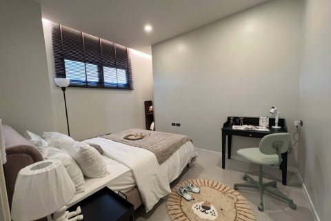 Chalet de 3 dormitorios en Pattaya, Tailandia № 118475 - foto 9