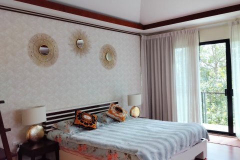 Chalet de 3 dormitorios en Bang Tao, Tailandia № 75774 - foto 8