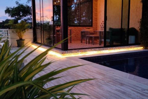 Chalet de 3 dormitorios en Bang Tao, Tailandia № 75774 - foto 6