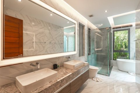 Chalet de 3 dormitorios en Bang Tao, Tailandia № 152424 - foto 4