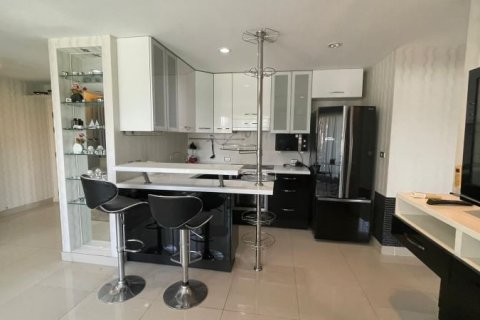 Condominio de 2 dormitorios en Pattaya, Tailandia № 120624 - foto 3