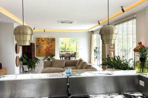Propiedad 330 m2 en Rawai, Tailandia № 135268 - foto 18