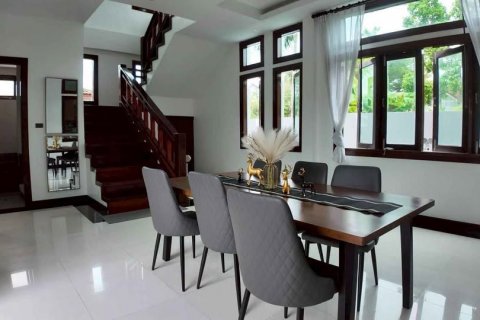 Propiedad 280 m2 en Chalong, Tailandia № 135143 - foto 10