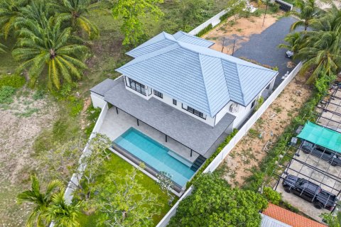 Chalet de 4 dormitorios en Pa Klok, Tailandia № 153697 - foto 4