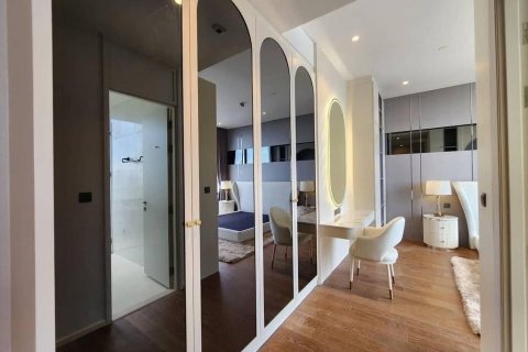 Condominio de 4 dormitorios en Pathum Wan, Bangkok, Tailandia № 163887 - foto 11