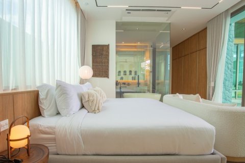 Chalet de 3 dormitorios en Bang Tao, Tailandia № 210253 - foto 16