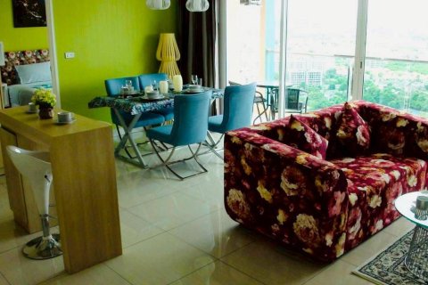 Condominio de 2 dormitorios en Pattaya, Tailandia № 153821 - foto 2
