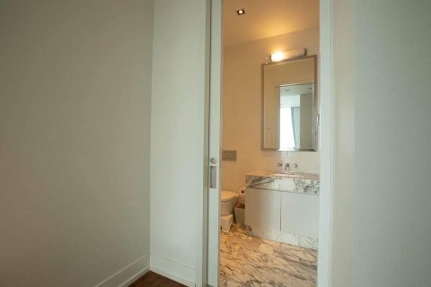 Condo in Bang Rak, Bangkok, Thailand, 3 bedrooms № 167999 - photo 8