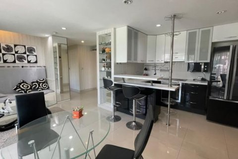 Condominio de 2 dormitorios en Pattaya, Tailandia № 120624 - foto 6