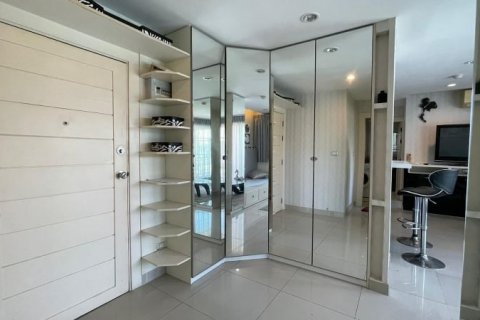 Condominio de 2 dormitorios en Pattaya, Tailandia № 120624 - foto 8