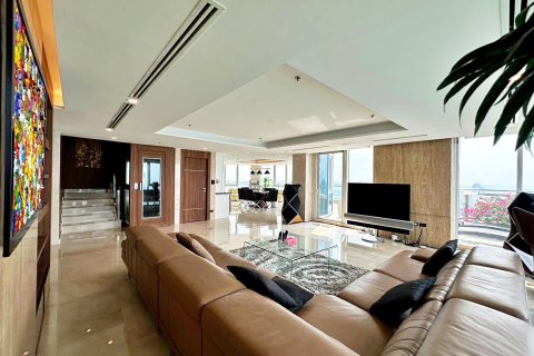 Condominio de 4 dormitorios en Pattaya, Tailandia № 146383 - foto 11
