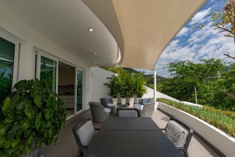 Chalet de 6 dormitorios en Chalong, Tailandia № 73353 - foto 7
