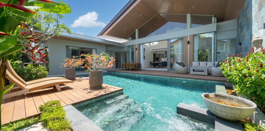 Villa sur Naithon Beach, Thaïlande 4 chambres № 210228