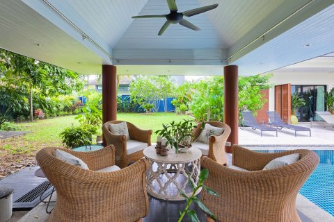 Chalet de 3 dormitorios en Phuket, Tailandia № 210222 - foto 20