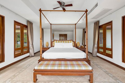 Chalet de 7 dormitorios en Kamala, Tailandia № 153701 - foto 24