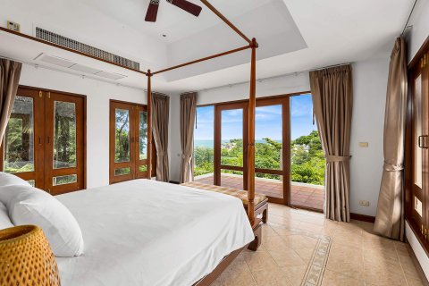 Chalet de 7 dormitorios en Kamala, Tailandia № 153701 - foto 22