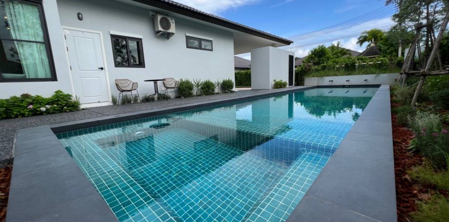 Chalet de 3 dormitorios en Pattaya, Tailandia № 118475