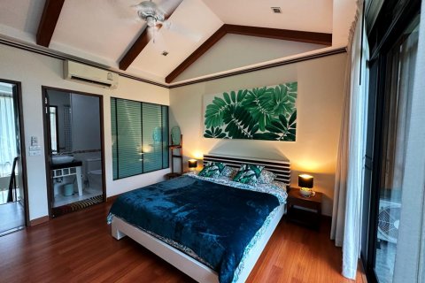Chalet de 3 dormitorios en Bang Tao, Tailandia № 75774 - foto 23