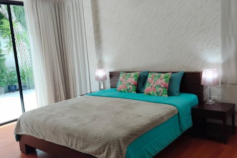 Chalet de 3 dormitorios en Bang Tao, Tailandia № 75774 - foto 24