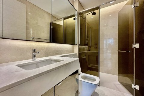 Condominio de 2 dormitorios en Pathum Wan, Bangkok, Tailandia № 167059 - foto 10