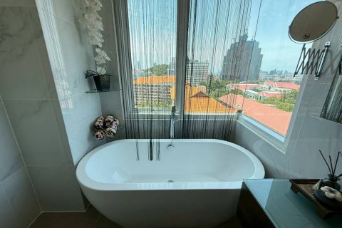 Condo in Pattaya, Thailand, 2 bedrooms  № 146363 - photo 19