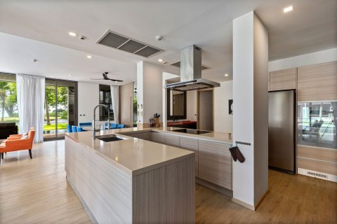 Ático de 3 dormitorios en Mai Khao, Tailandia № 153759 - foto 12