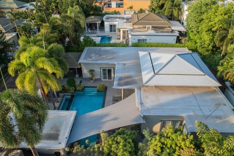 Condo in Pattaya, Thailand, 3 bedrooms № 171309 - photo 29