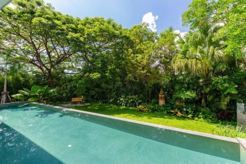 Chalet de 5 dormitorios en Layan Beach, Tailandia № 153819 - foto 3
