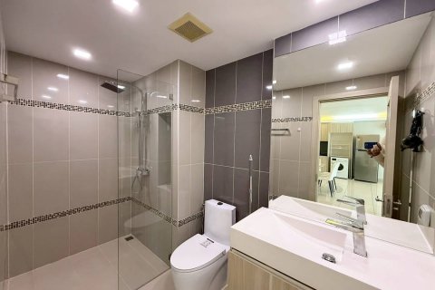 Condominio de 2 dormitorios en Pattaya, Tailandia № 198767 - foto 15