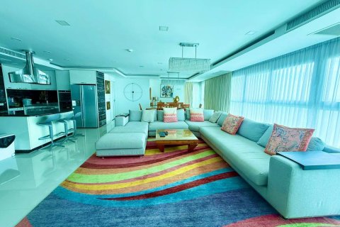 Condominio de 2 dormitorios en Pattaya, Tailandia № 173902 - foto 19
