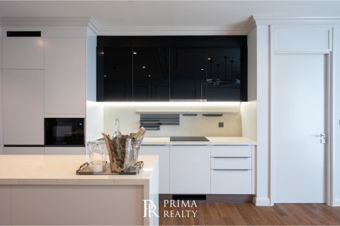 Condominio de 3 dormitorios en Pathum Wan, Bangkok, Tailandia № 163880 - foto 8