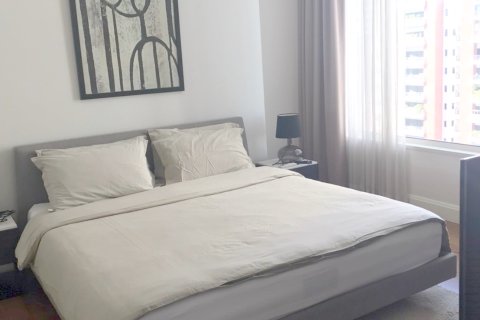 Condominio de 2 dormitorios en Pathum Wan, Bangkok, Tailandia № 163998 - foto 6