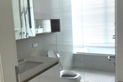 Condominio de 2 dormitorios en Pathum Wan, Bangkok, Tailandia № 163998 - foto 7