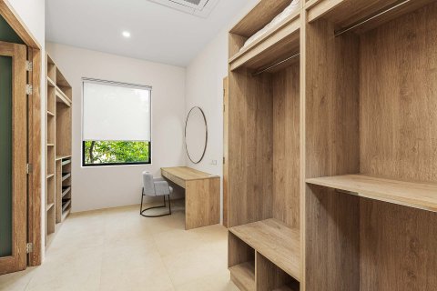 Chalet de 4 dormitorios en Bang Tao, Tailandia № 152572 - foto 27