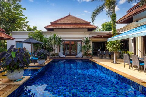 Villa in Bang Tao, Thailand 4 bedrooms № 152573