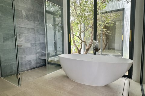Chalet de 4 dormitorios en Bang Tao, Tailandia № 152425 - foto 12
