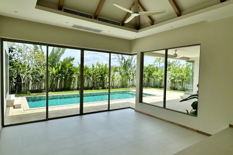 Chalet de 3 dormitorios en Bang Tao, Tailandia № 210007 - foto 9