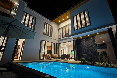 Villa in Bang Tao, Thailand 3 bedrooms № 152504