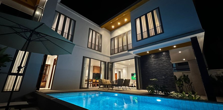 Chalet de 3 dormitorios en Bang Tao, Tailandia № 152504