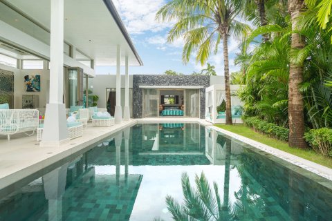 Chalet de 5 dormitorios en Bang Tao, Tailandia № 210016 - foto 6