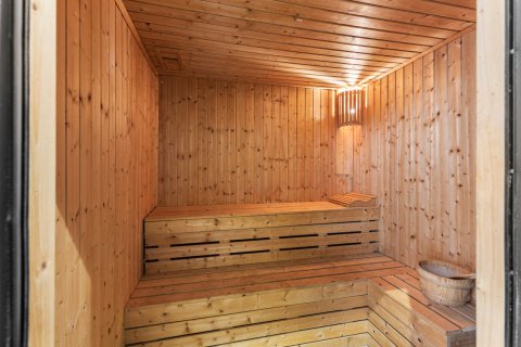 Chalet de 7 dormitorios en Kamala, Tailandia № 153696 - foto 9