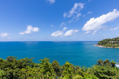 Chalet de 7 dormitorios en Kamala, Tailandia № 153696 - foto 10
