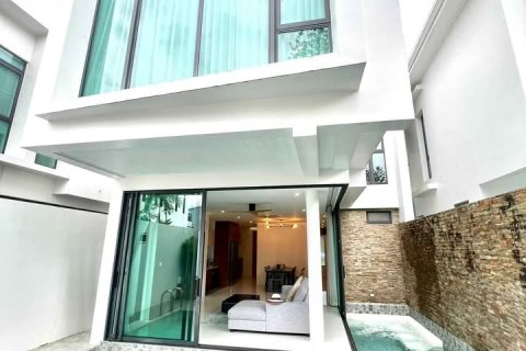 Chalet de 2 dormitorios en Bang Tao, Tailandia № 152570
